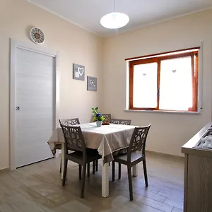 la-rosa-dei-venti-apartment-1.sicilyhotelsitaly.net/